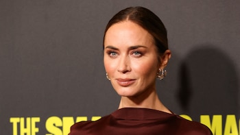 Emily Blunt recibe críticas por aconsejar a sus fans sobre dejar el trabajo si no son felices