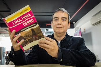 Los personajes retratados por Aldo Vela Carrillo en "Lima, Hora Cerro" revelan la riqueza de la música y la tradición limeña.