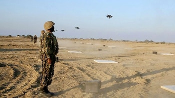 Bombardeos paquistaníes contra "escondites terroristas"