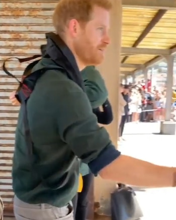 Harry se subió a la