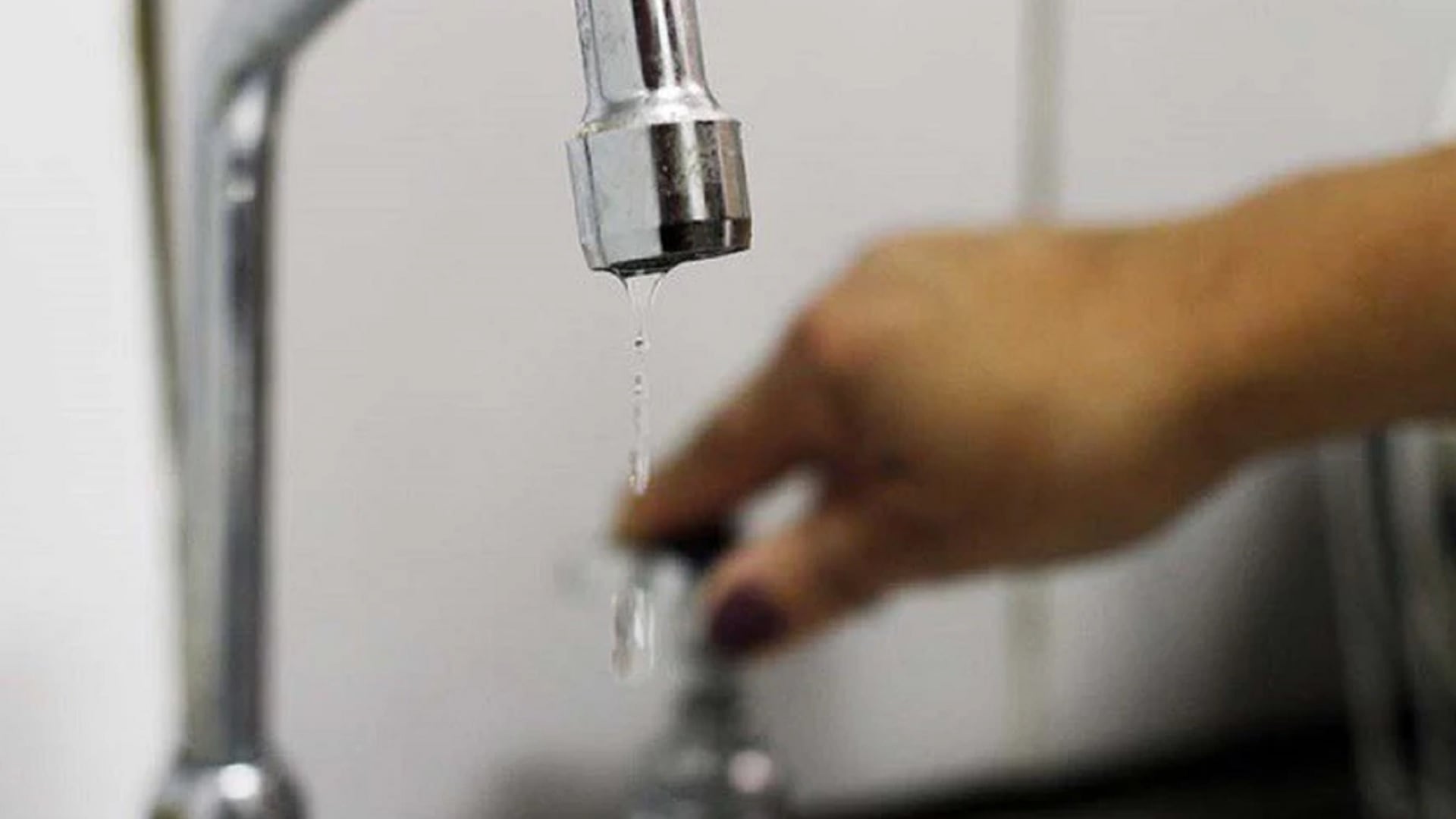 AySA provee agua potable y cloacas a 14 millones de personas en la Ciudad de Buenos Aires y 26 municipios del conurbano bonaerense