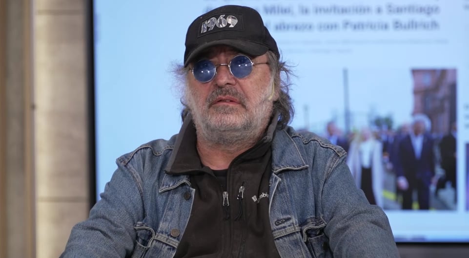 El guionista Pedro Saborido explica que la risa sirve como refugio colectivo en tiempos de crisis nacional y personal (Infobae en Vivo)