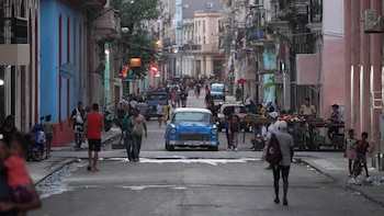 La proporción de adultos mayores frente a niños en La Habana alcanzó un nivel sin precedentes en la historia reciente de Cuba