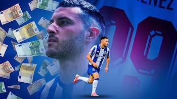 Después de una intensa negociación de 18 millones de euros entre ambos clubes, el atacante ya trabaja bajo las órdenes de Francesco Farioli. (Jesús Aviles/Infobae México)