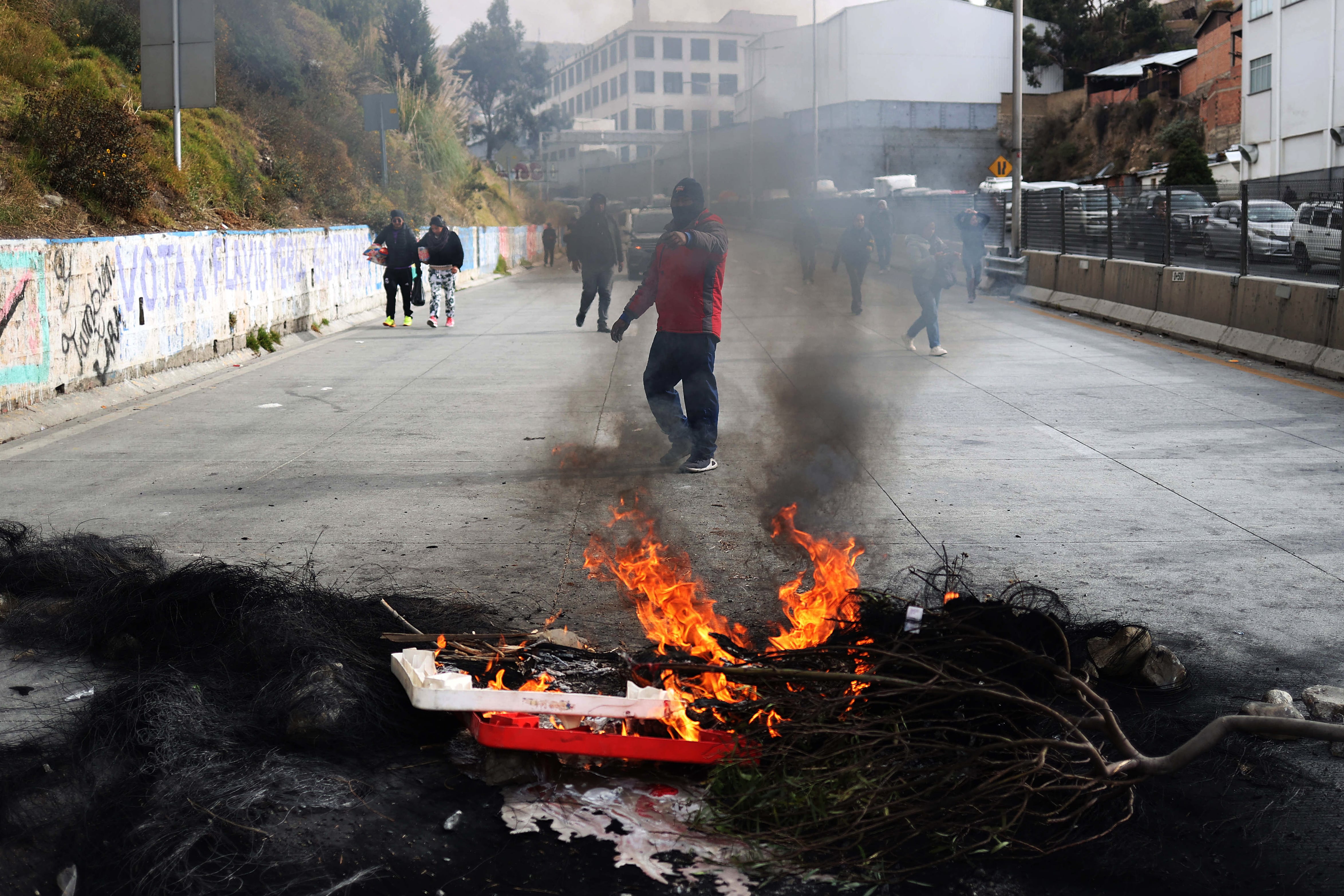 Protestas en La Paz el 9 de junio de 2026. EFE/Luis Gandarillas