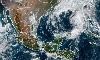 Eta-huracan-Mexico-Florida