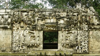 Vestigios de palacios estilo río