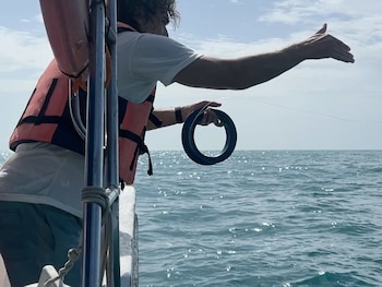 Sbaraglia, a bordo durante uma das viagens pelas águas de Holbox