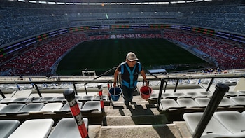 Dueños del Estadio Azteca desmienten que asientos no tengan visibilidad a la cancha tras remodelación
