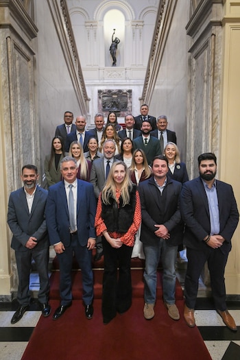 También recibió a los diputados
