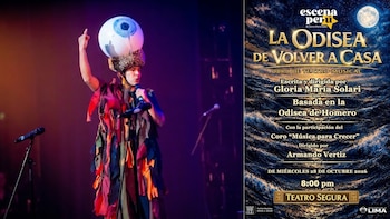 Un actor con vestimenta de retazos y un tocado con forma de ojo en un escenario, junto al afiche promocional de una obra teatral