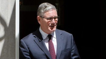 Starmer anuncia ayudas de 300 millones de euros para suministrar 16 cazas Gripen a Ucrania