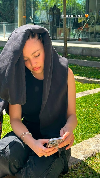 Posteos de La Joaqui mientras