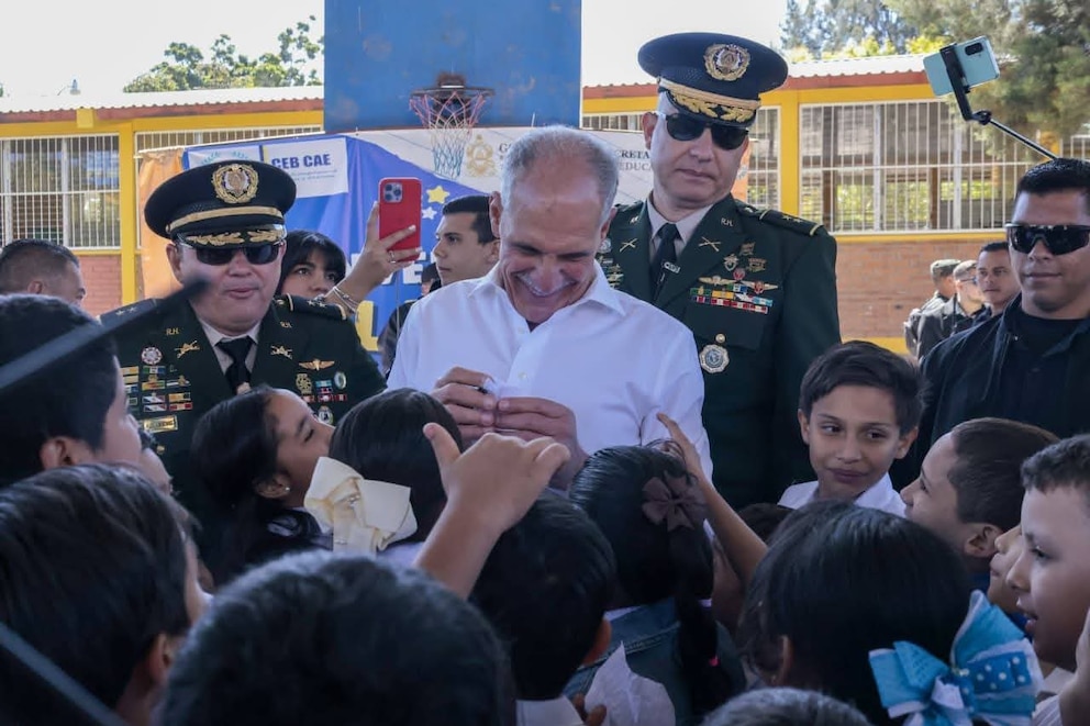 Honduras busca renegociar aranceles con Estados Unidos para mejorar su competitividad regional y atraer inversión