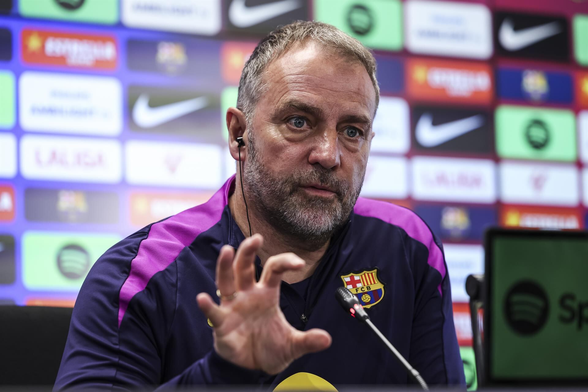 Hansi Flick: «Ganamos con suerte en Villarreal»