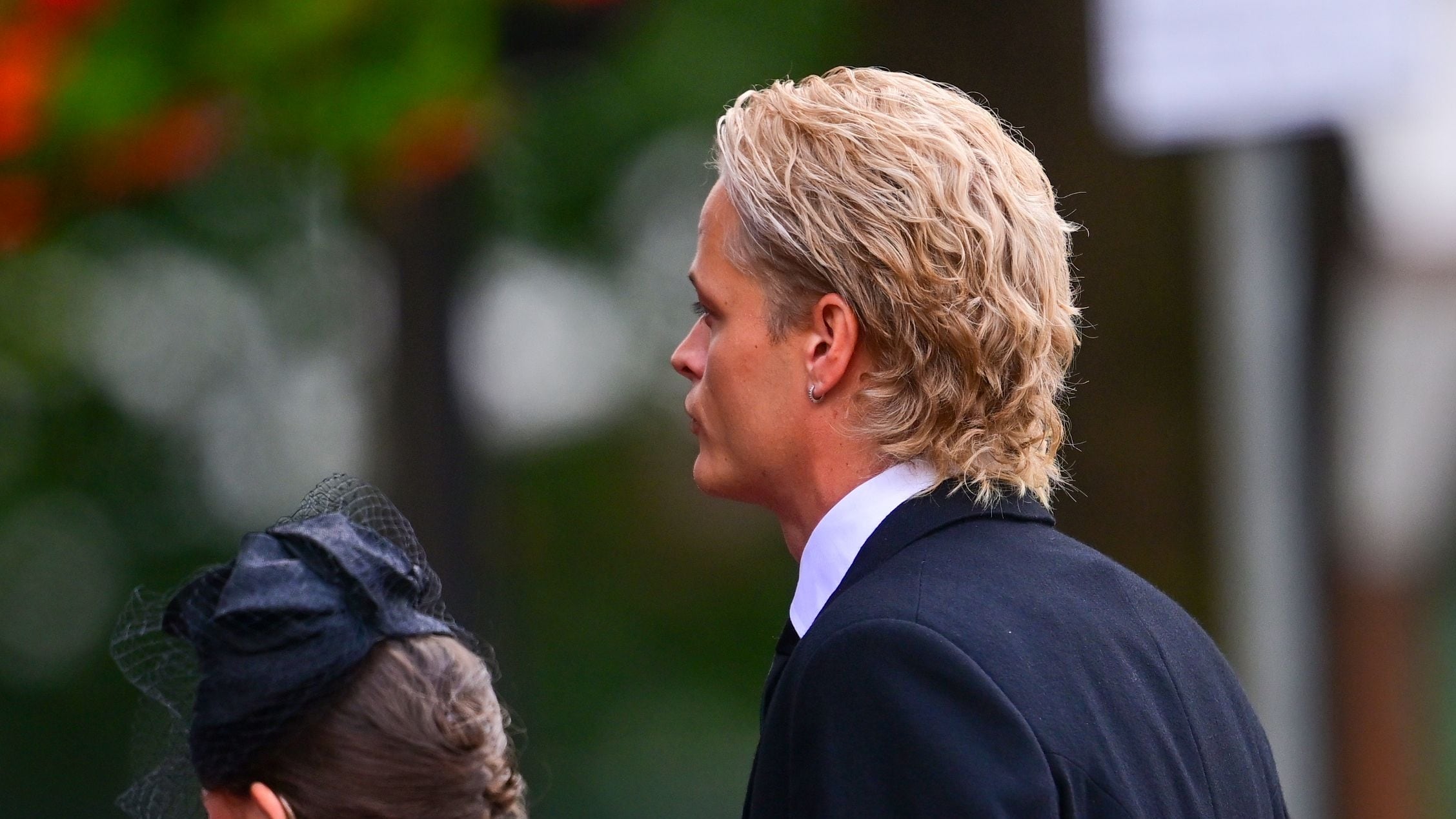 Marius Borg a su llegada a la Catedral de Oslo para el funeral de Harald V de Noruega (GRUPO GROSBY).