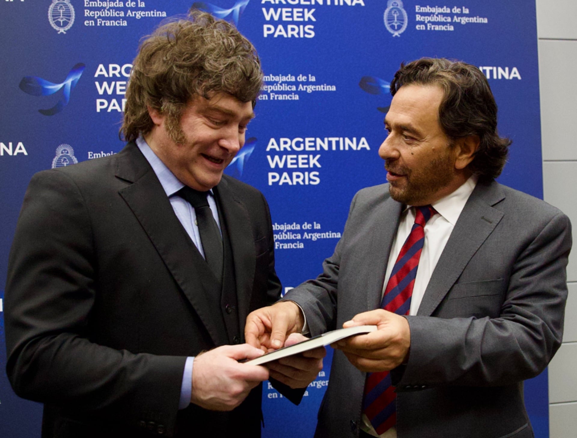 Javier Milei y el gobernador de Salta Gustavo Sáenz