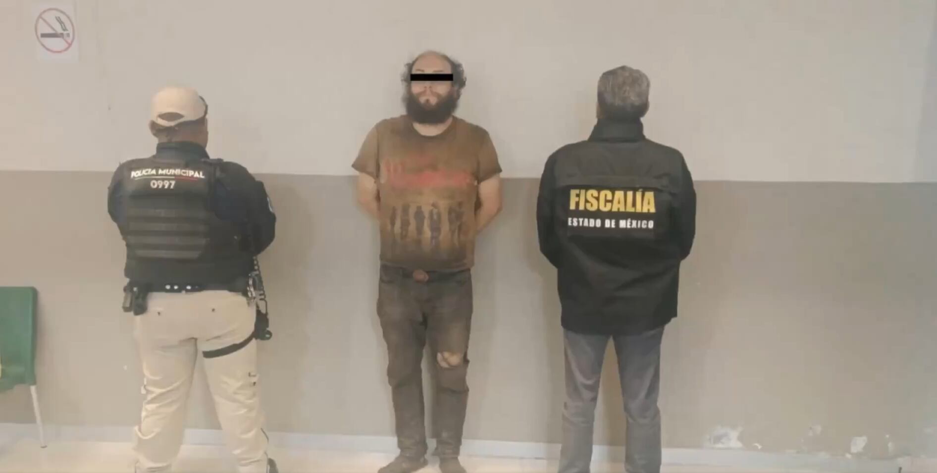 El hombre fue detenido y se espera que las autoridades actúen a favor de los animales. (Jorge Becerril)