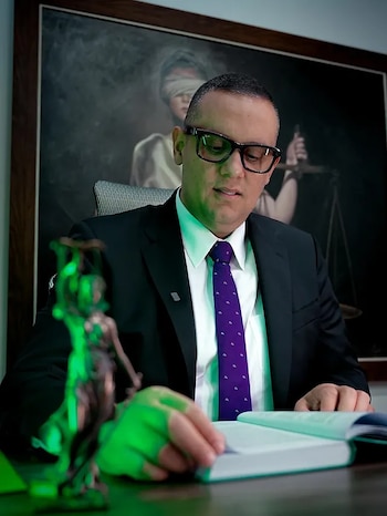 Ricardo Giraldo, abogado del Ejército Gaitanista de Colombia o Clan del Golfo - crédito Ricardo Giraldo/Instagram