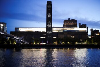 La galería Tate Modern, ubicada en la reformada Central Eléctrica de Bankside e inaugurada en mayo del 2000, es el museo más visitado del mundo (Foto: REUTERS/Henry Nicholls)