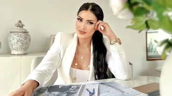 Micheille Soifer prefiere galán maduro