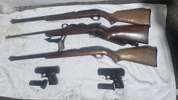 PNC de Guatemala localiza armas en encomienda de EEUU en Puerto Santo Tomás