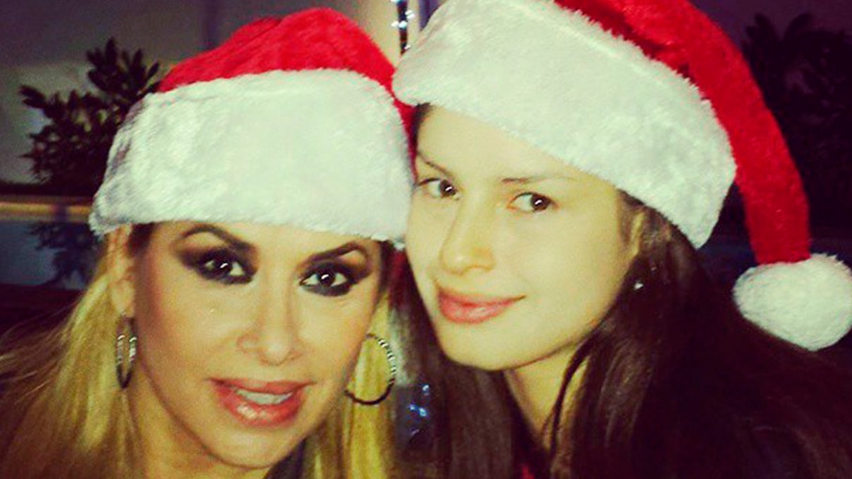 Romina, hija de Dulce, no asistió al ‘funeral’ de su madre ni recogerá la urna con sus cenizas: “Está muy afectada”