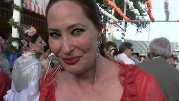 Chayo Mohedano, indiferente al frío reencuentro de Gloria Camila y Rocío Flores en la Feria: "Cosas secundarias"