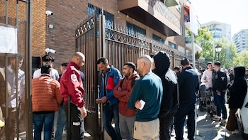 Cómo acceder a la regularización extraordinaria de migrantes: preguntas y respuestas clave