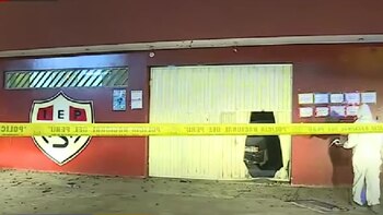 Atacan con explosivo colegio de