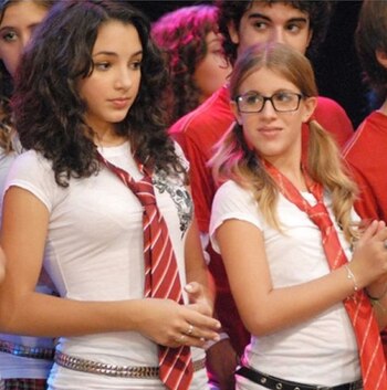 Junto a Laura Esquivel, compañera