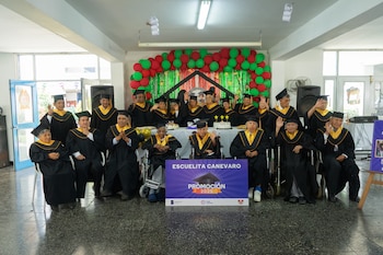 22 adultos mayores recibieron diplomas