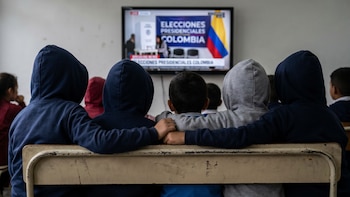El lenguaje adulto puede afectar la salud mental infantil en Colombia luego de las elecciones presidenciales, según experta