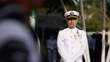 Vicealmirante Manuel Farías, vinculado a