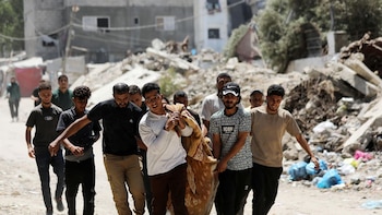 Al menos 12 palestinos muertos en una nueva ola de ataques israelíes sobre la Franja de Gaza