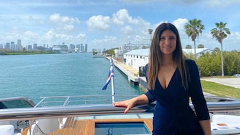 Florencia Azafata yate