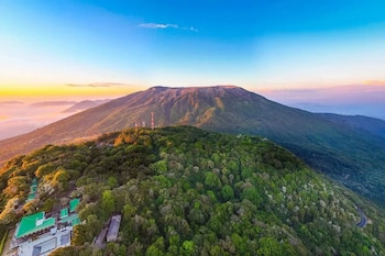 Santa Ana, en El Salvador, quedó en el segundo lugar mundial entre los destinos preferidos por los viajeros que viajan solos, según GuruWalk. (Cortesía: Alcaldía de Santa Ana)