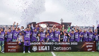 Celebración del plantel de Alianza