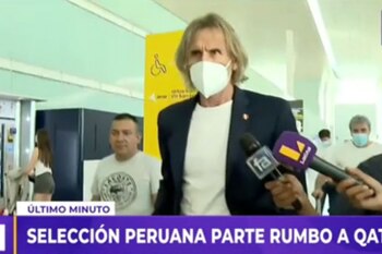 Ricardo Gareca viaja a Qatar para presenciar el Australia vs Emiratos Árabes Unidos. | Captura Latina TV