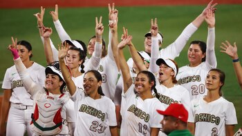 Equipo de sóftbol dio la