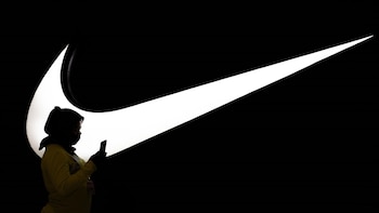 Nike ganó un 35% menos