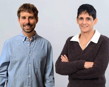 Los investigadores, liderados por el Dr. Yarden Ariav en el laboratorio de Erez, demostraron que el sildenafil limita la capacidad de las células cancerosas para utilizar el colesterol, un componente esencial de las membranas celulares