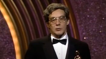 Murió Kurt Luedtke, ganador del