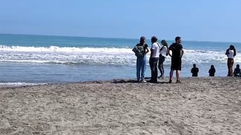 Tragedia en Chincha: buscan a adolescente de 14 años desaparecido tras ser arrastrado por el mar en playa Las Totoritas