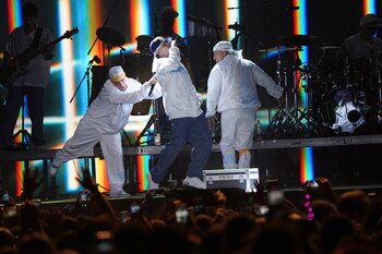 El rapero argentino Trueno durante