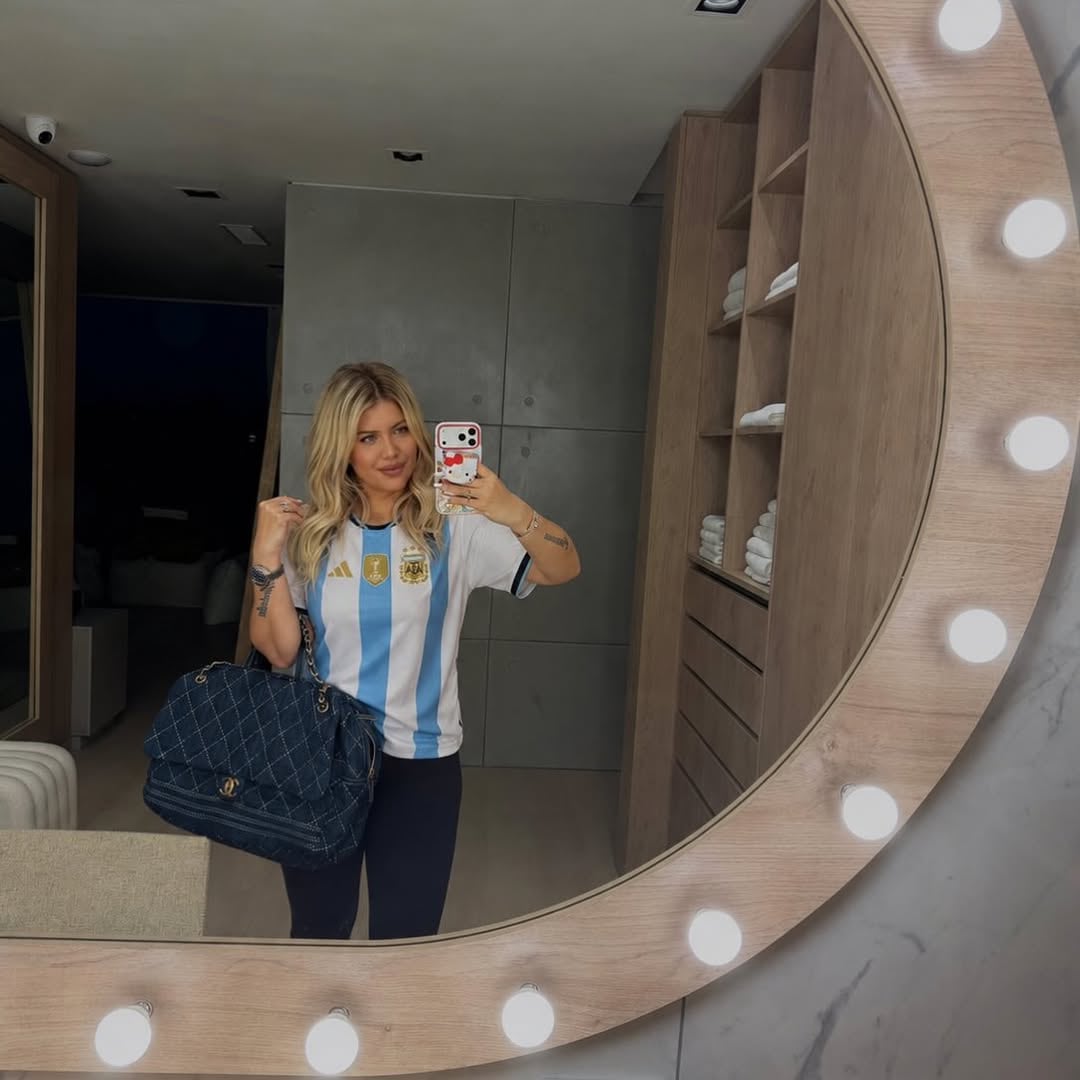 Wanda Nara en la previa del debut de la Selección