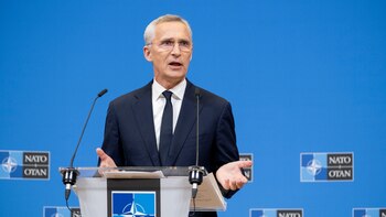 La OTAN suspendió por completo