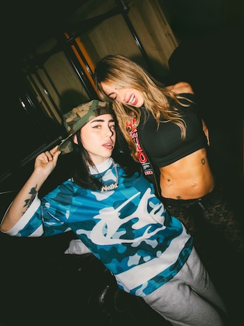 Nicki Nicole y Tini Stoessel, juntas en el cierre del álbum de cumpleaños