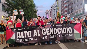 Cientos de manifestantes se reúnen