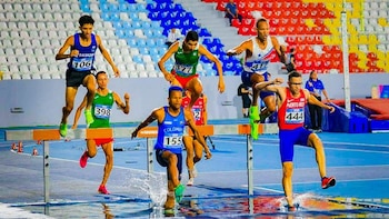 Daniel Gómez se lleva la medalla de oro en los 3000 m con obstáculo dentro del Panamericano de Atletismo